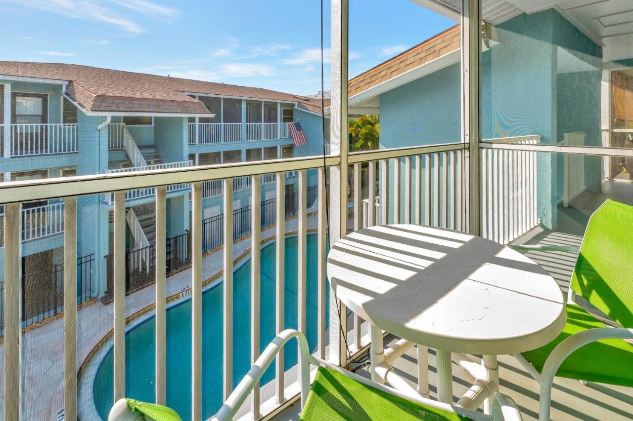 Coastal Cheer Apartment Bradenton Beach Bagian luar foto